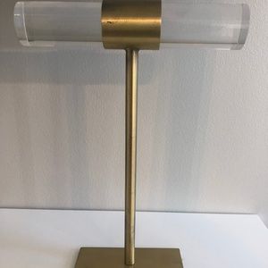 Kendra Scott	Necklace Stand